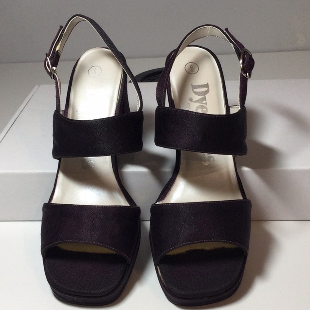 Dyeables by Highlights High Heels in Eggplant/Purple Size 6
